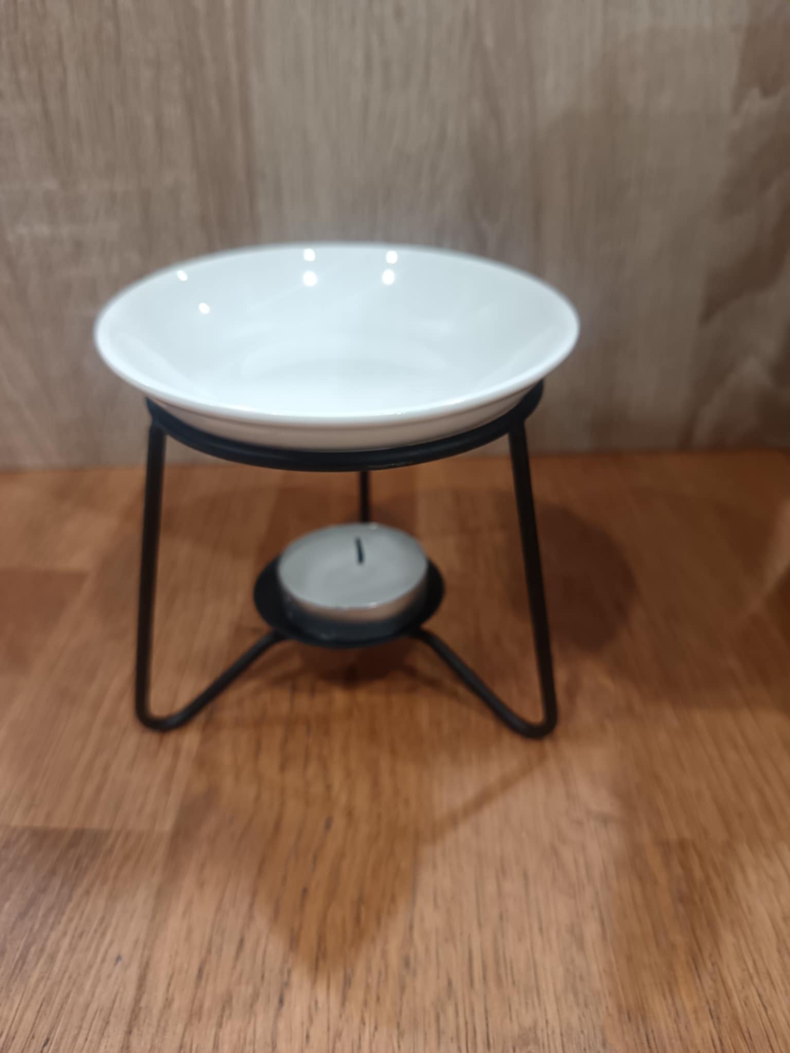 Brûle-Fondant Élégance Minimaliste