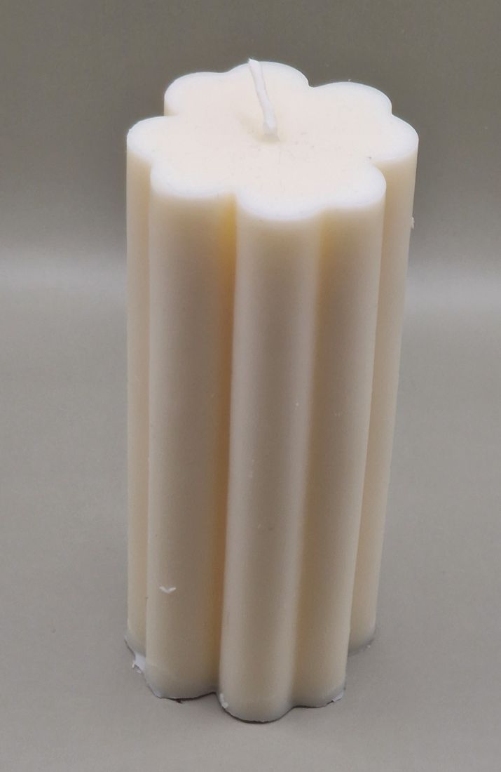 Bougie Sculpturale Trèfle Céleste – Le Raffinement au Quotidien